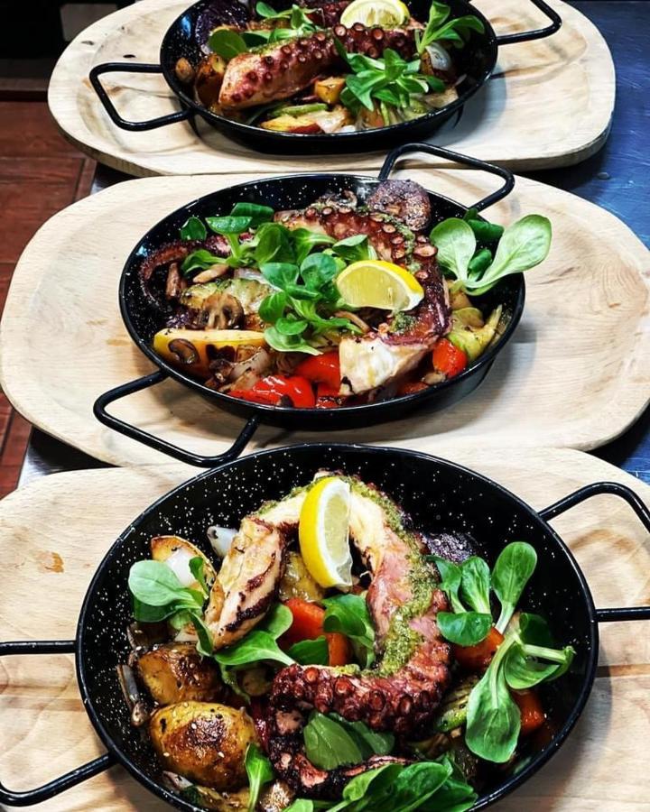 Restauracja I Noclegi Izba Rybacka W Krainie Wygaslych Wulkanow Podgorki Εξωτερικό φωτογραφία
